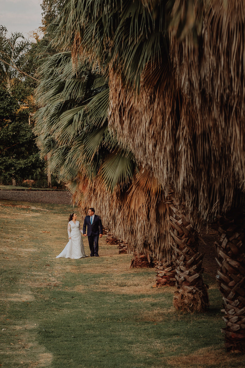 Ensaio de Casal incrivel com lindo cenario da natureza em AMringá Chacara Eden Garden 