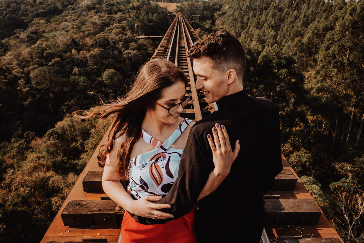 lindo ensaio de casal feito pelo melhor fotografo alternativo de Casamentos em MAringá Rickardo Andrade 