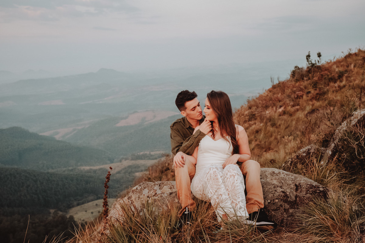 book de casamento com fotos romanticas e classicas feitas na natureza 