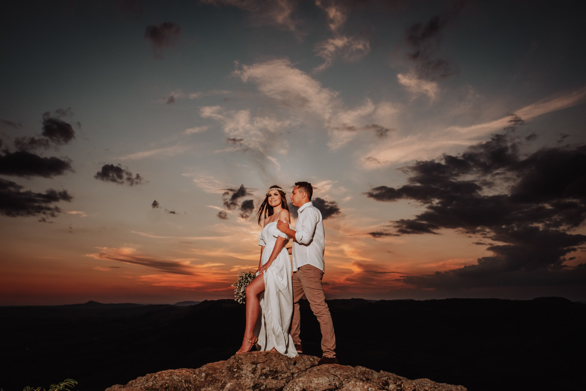 o melhor fotografo de casamentos de maringa Rickardo Andrade faz lindo ensaio de pre wedidng no moror do gavião Ribeirão Claro-PR