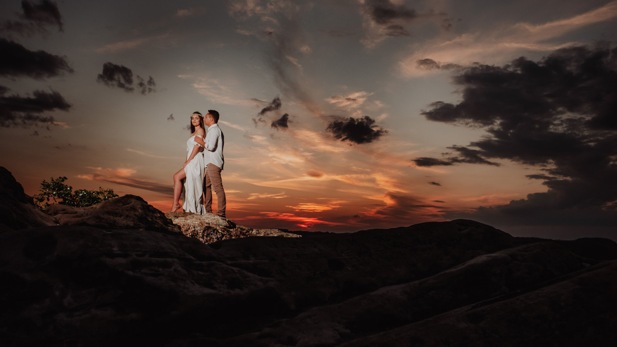 lindo ensaio de casal com por do sol em Maringá -PR