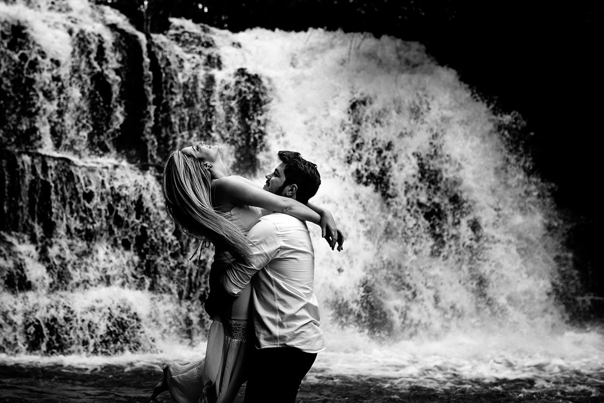 cachoeira ideal para tirar fotos de casal sorrindo em mandaguacu