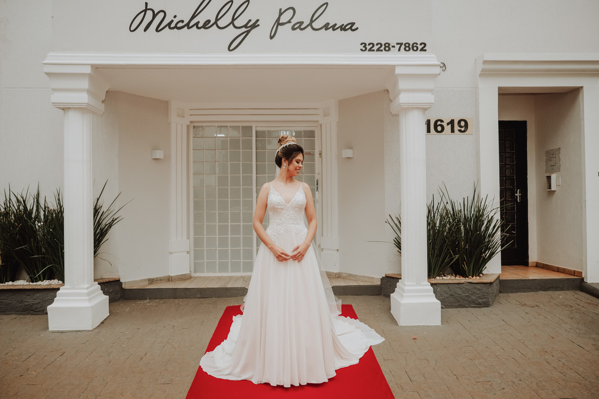 retratos da noiva pronta em seu Making of salao Michelly Palma em Maringá 