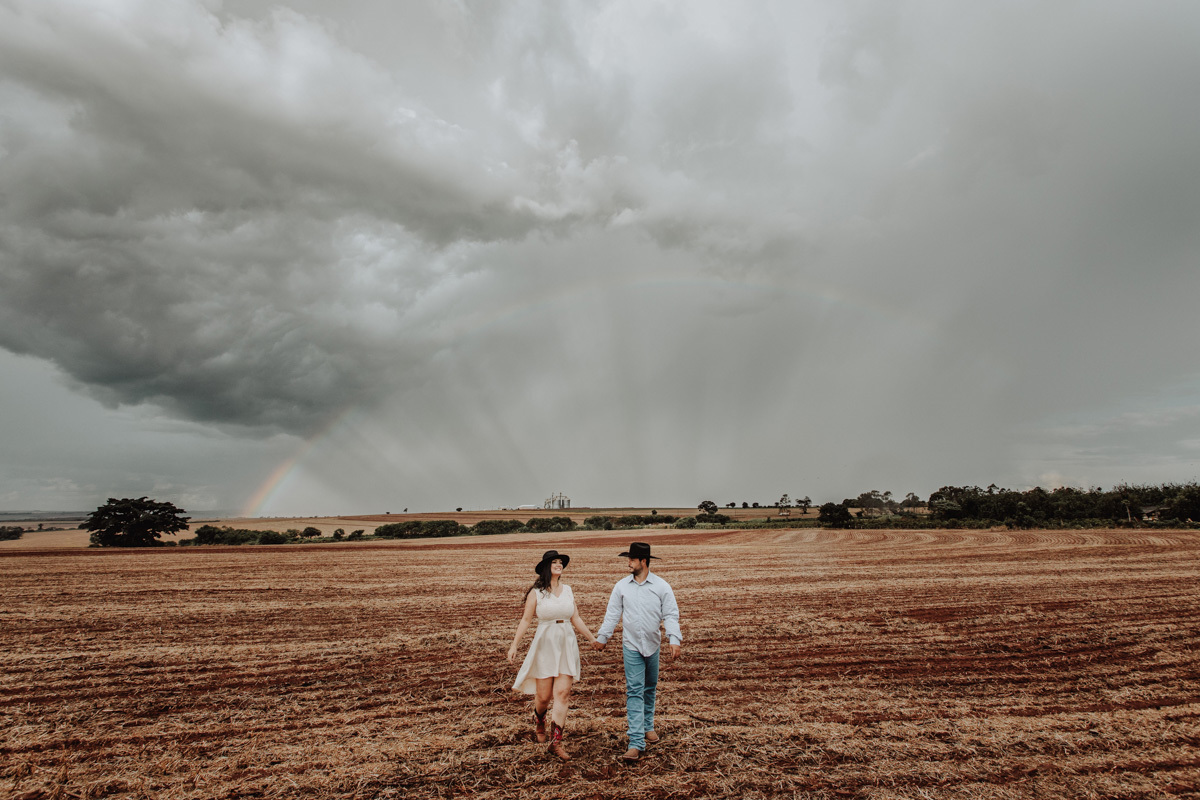 fotos de ensaio de casal country  fotografo de Casamentos em Maringá 