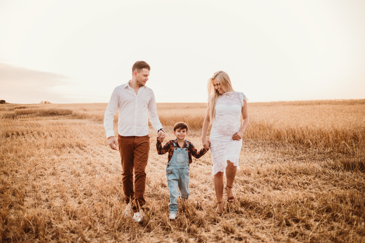 lindo ensaio de familia com fotos estilo espontaneas 