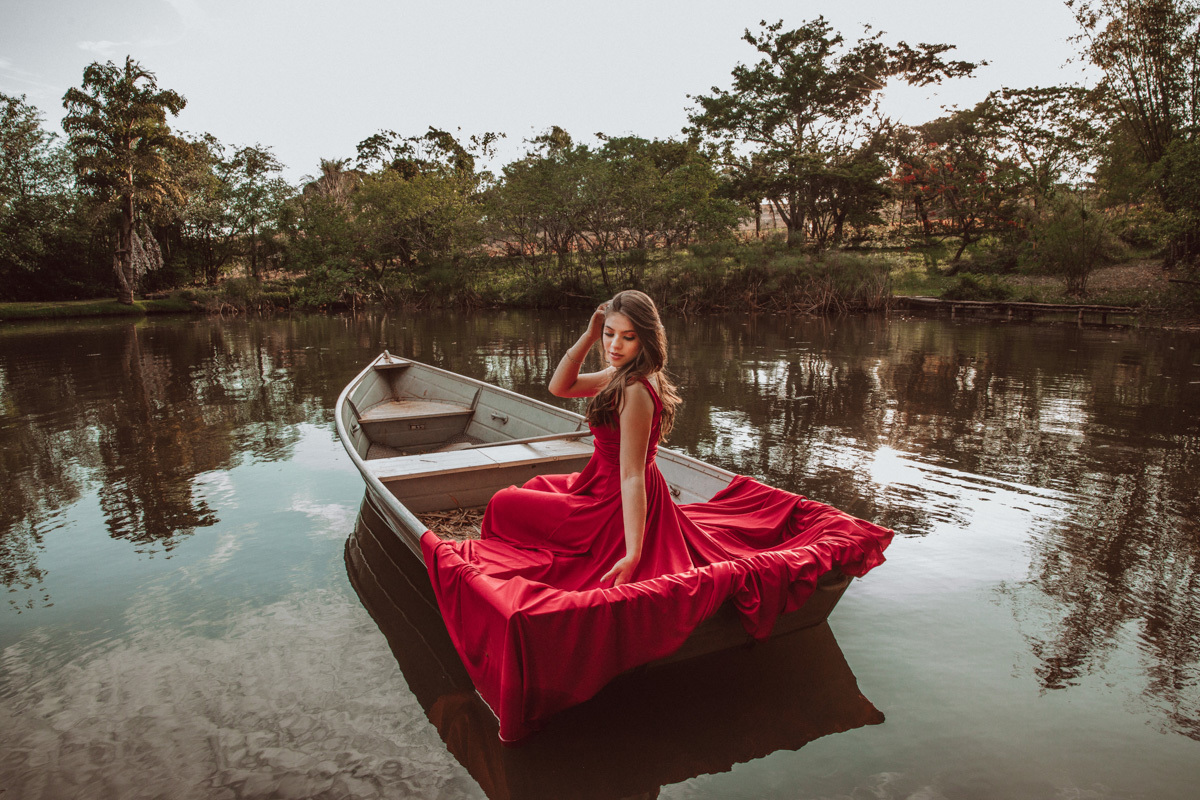 lindo ensaio feminino feito na chacara Eden Garden em Maringá-PR