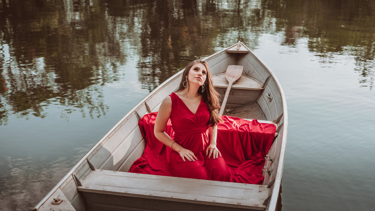 fotos delicadas para ensaio externo de debutante 