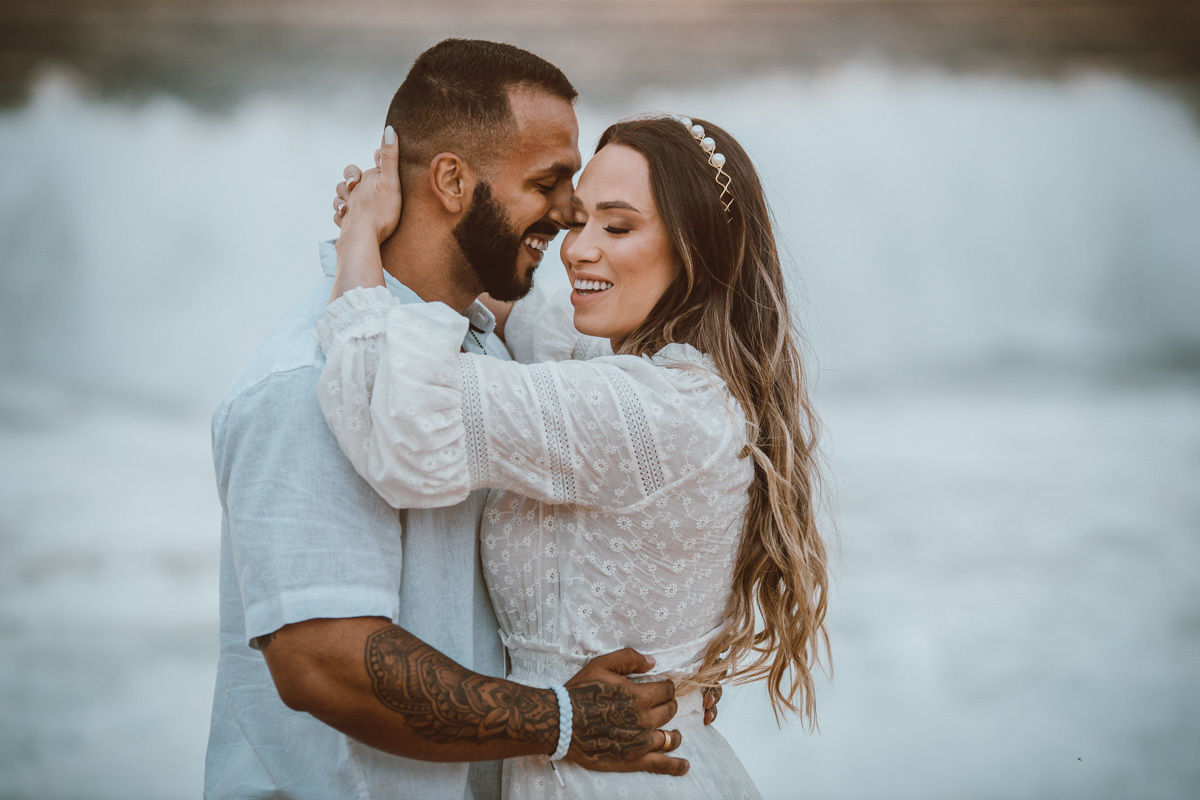 fotos romaticas para ensaio pre casamento na praia 