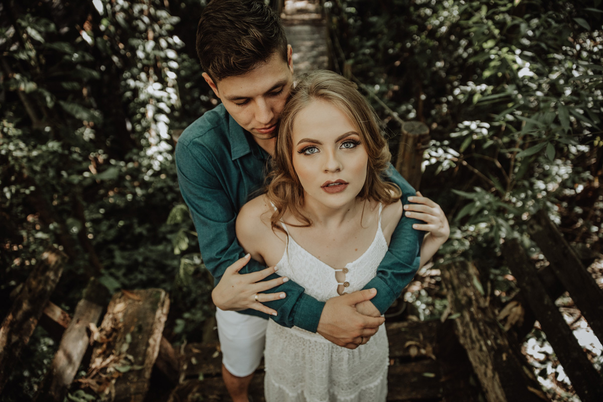 ensaio externo pré casamento com estilo de fotografia gringa com edição de pressets fotografo de casamentos em maringa Rickardo andrade