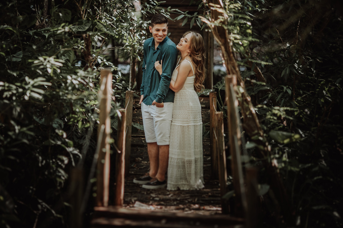 ensaio de casal externo em lindos cenarios da natureza para tirar fotos em maringa eden garden foto de rickardo andrade fotografo de casamento em maringa 