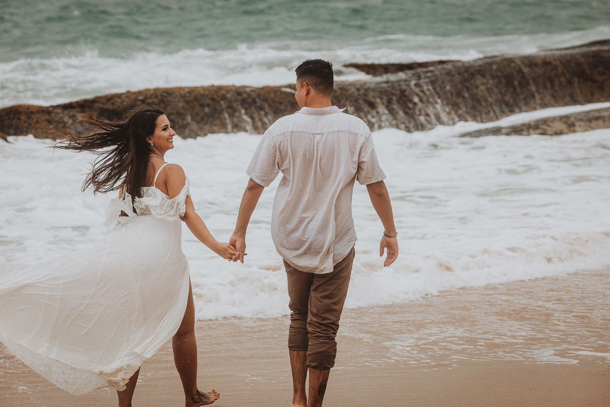 ensaio pre wedding na praia do estaleirinho ensaio de casal em balneario footgrafo de casamentos em maringa Rickardo Andrade