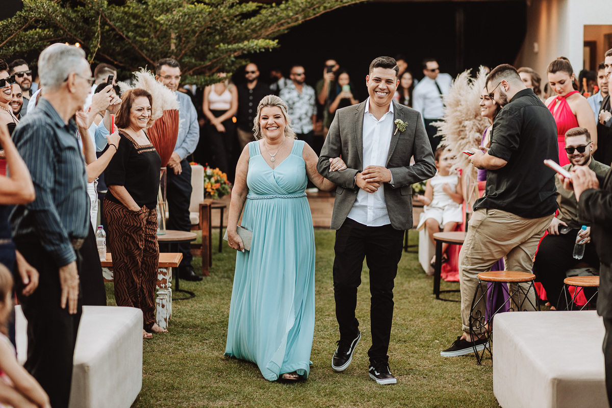 fotografia de casamento com estilo de edição gringa com pressets fotos do melhor fotografo de casamento em maringá 