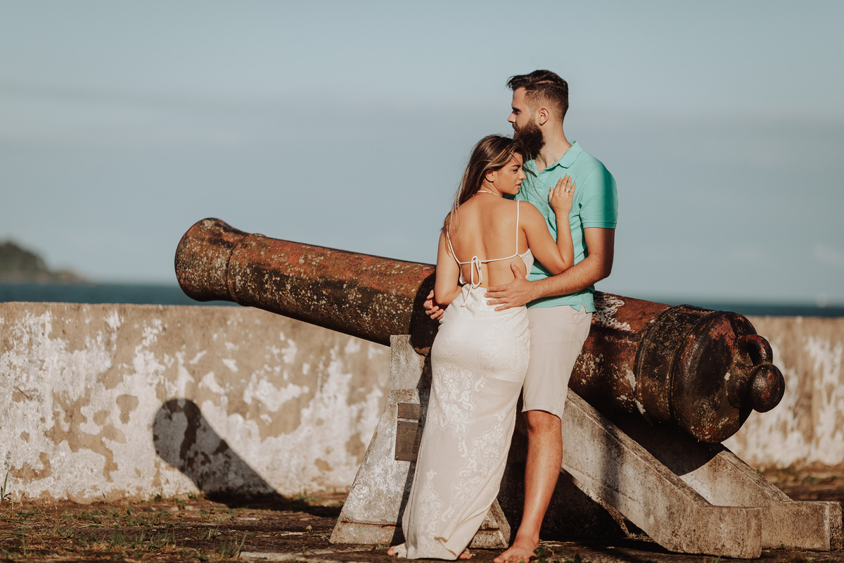 ensaio de casal feito n apraia da fortaleza da ilha do mel 