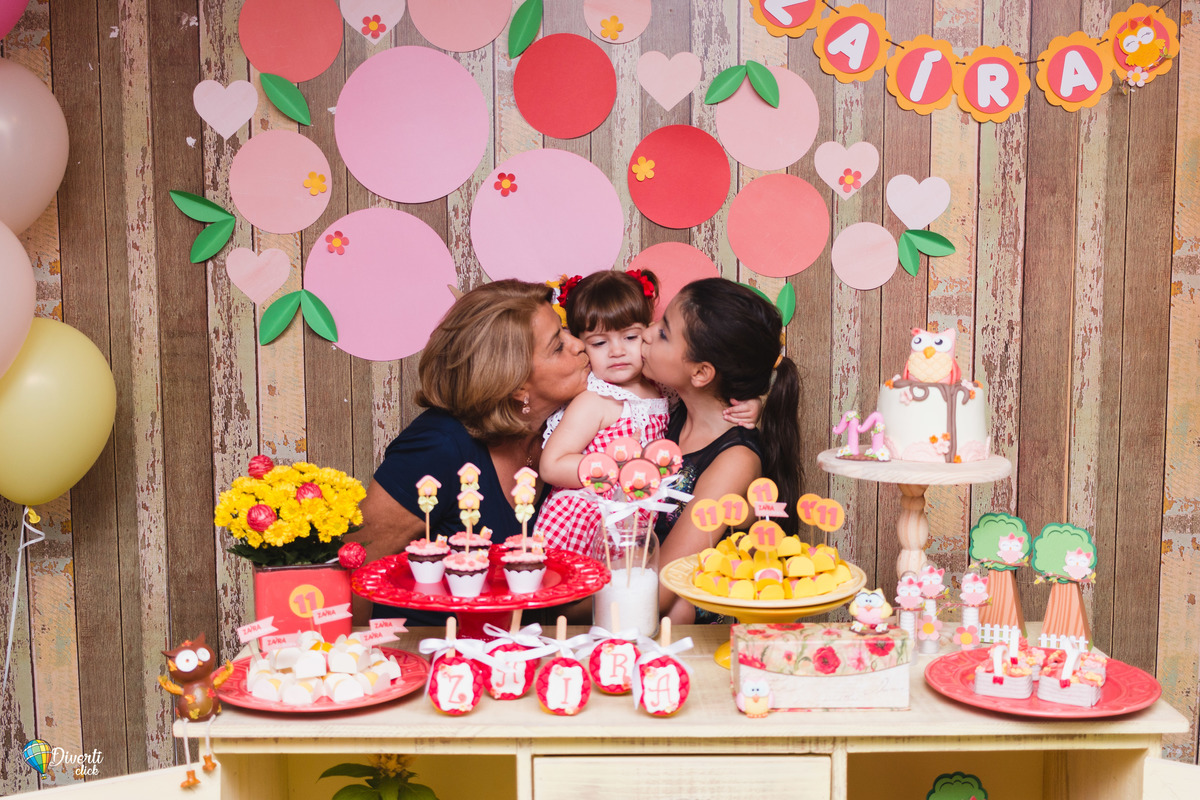 Aniversário Infantil - Mogi das Cruzes - Criança - Brincadeiras - La na casa da dona joaninha
