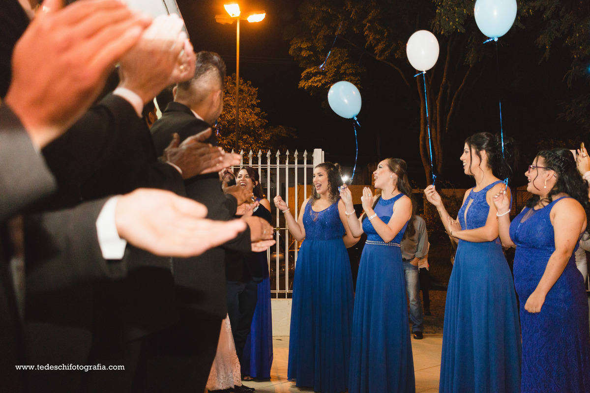 Casamento - Vestido de Noiva - Pre Wedding - Making of - cerimônia - maquiagem de noiva - unha de noiva - buquê