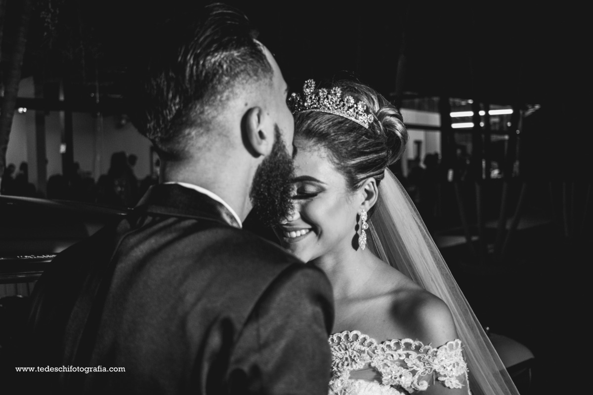 Casamento - Vestido de Noiva - Pre Wedding - Making of - cerimônia - maquiagem de noiva - unha de noiva - buquê