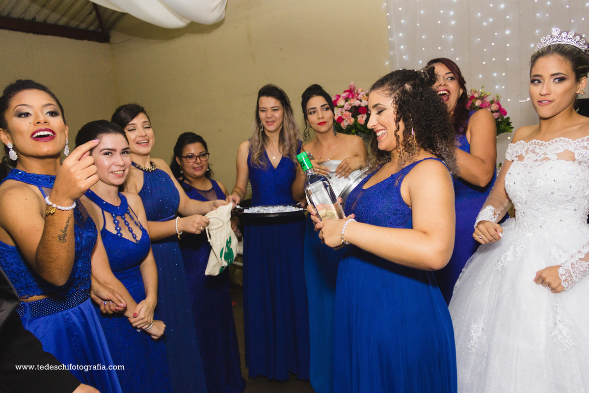 Casamento - Vestido de Noiva - Pre Wedding - Making of - cerimônia - maquiagem de noiva - unha de noiva - buquê