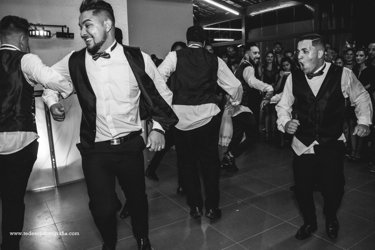 Casamento - Vestido de Noiva - Pre Wedding - Making of - cerimônia - maquiagem de noiva - unha de noiva - buquê