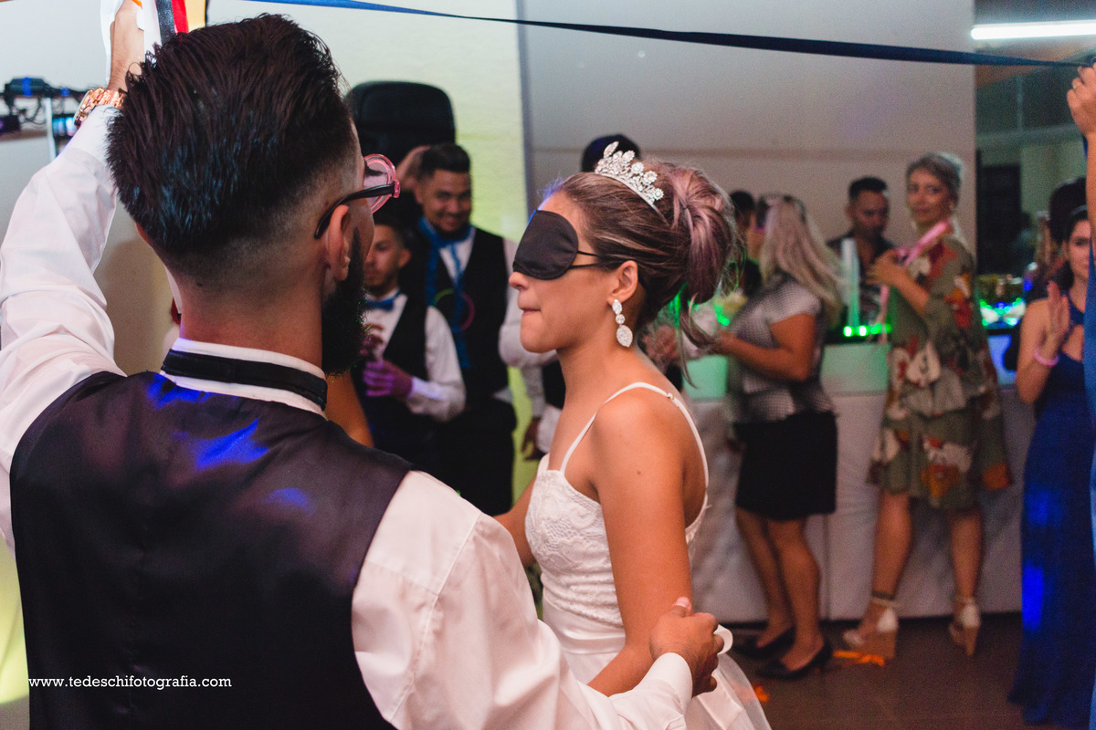 Casamento - Vestido de Noiva - Pre Wedding - Making of - cerimônia - maquiagem de noiva - unha de noiva - buquê