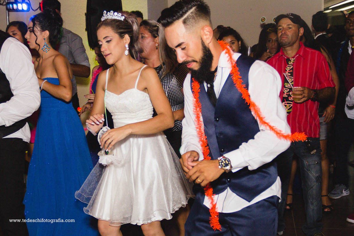 Casamento - Vestido de Noiva - Pre Wedding - Making of - cerimônia - maquiagem de noiva - unha de noiva - buquê