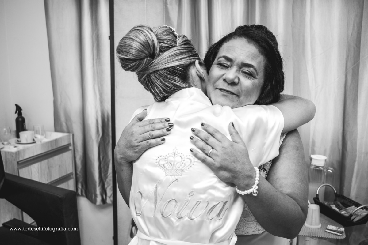 Casamento - Vestido de Noiva - Pre Wedding - Making of - cerimônia - maquiagem de noiva - unha de noiva - buquê