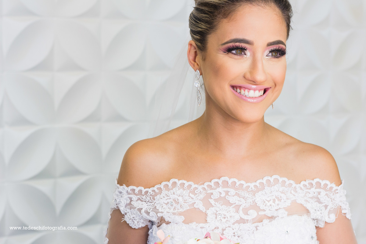 Casamento - Vestido de Noiva - Pre Wedding - Making of - cerimônia - maquiagem de noiva - unha de noiva - buquê
