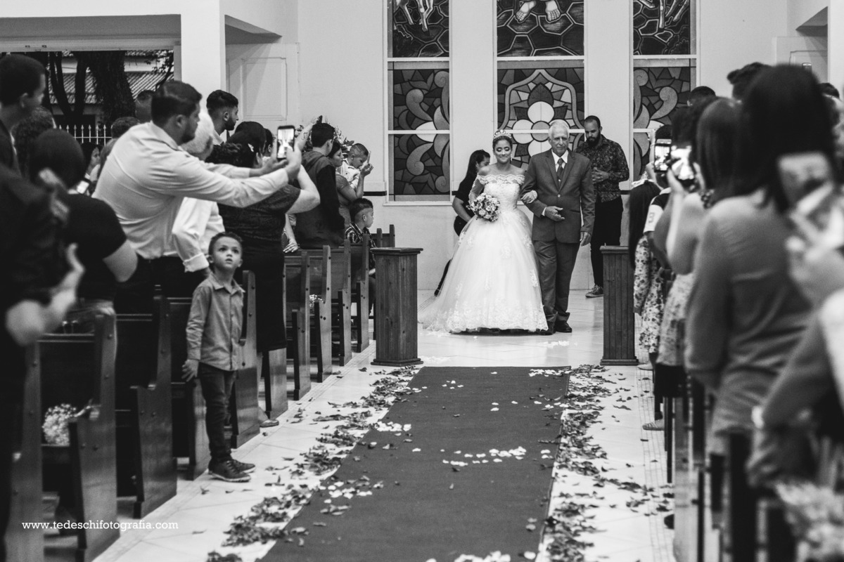 Casamento - Vestido de Noiva - Pre Wedding - Making of - cerimônia - maquiagem de noiva - unha de noiva - buquê