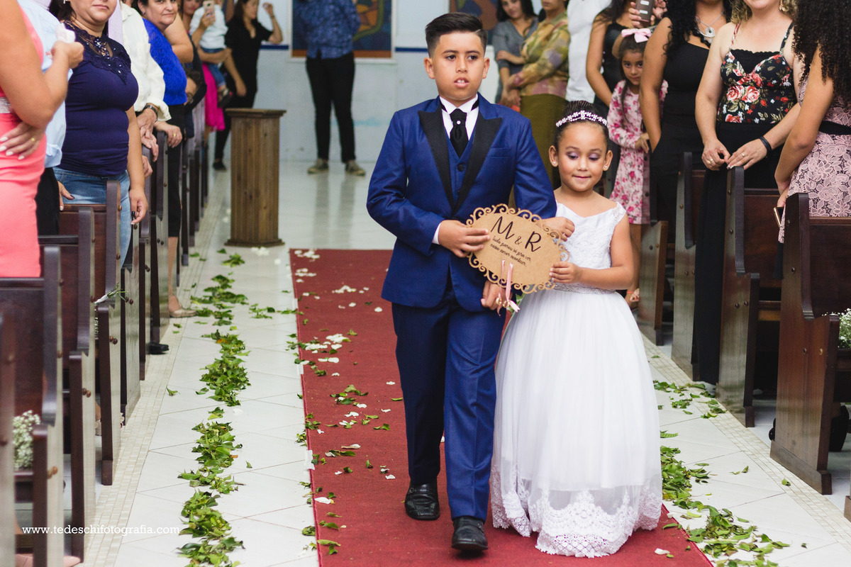 Casamento - Vestido de Noiva - Pre Wedding - Making of - cerimônia - maquiagem de noiva - unha de noiva - buquê