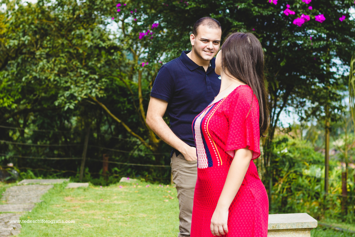 Ensaio de Casal-Paranapiacaba-casamento-fotografia de casamento-ensaio pre wedding-locação para pre wedding - vestido de noiva - aliança de casamento-fotos de casamento - ideias de fotografia