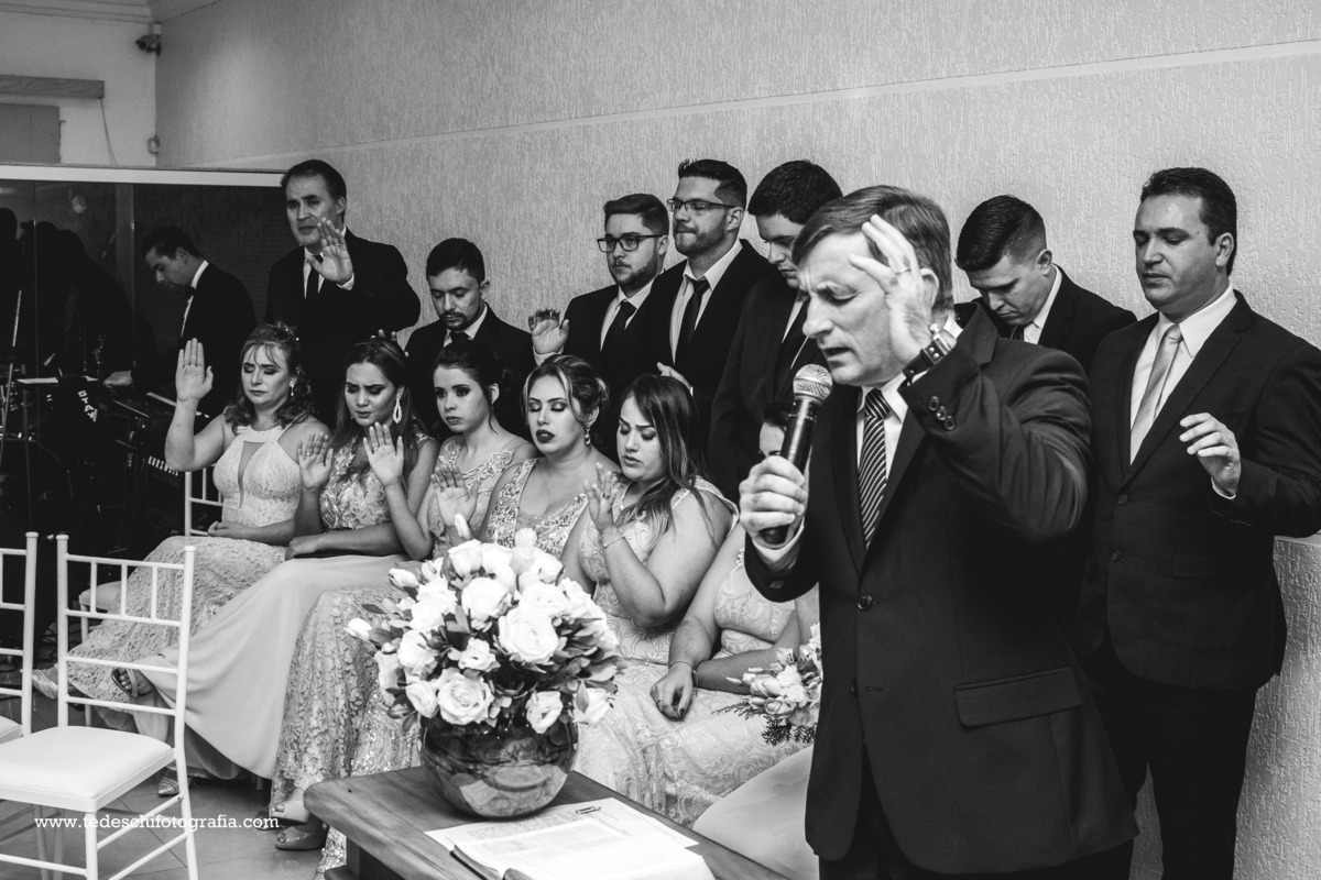 Cabelo de Noiva - Vestido de Noiva- Casamento mogi das cruzes - Casamento São Paulo - Decoração para Casamento - Salão para casamento - making of de casamento - dia da noiva - casamento churrascaria - são paulo - aliança de noivado