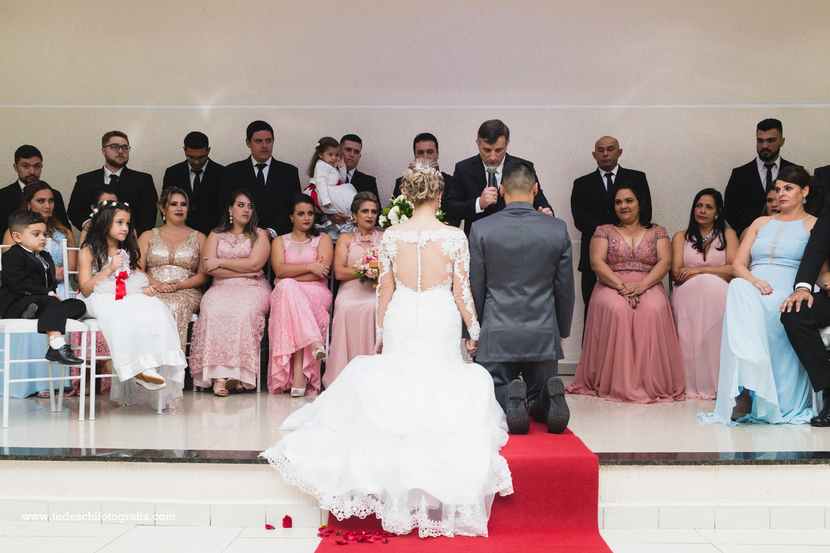 Cabelo de Noiva - Vestido de Noiva- Casamento mogi das cruzes - Casamento São Paulo - Decoração para Casamento - Salão para casamento - making of de casamento - dia da noiva - casamento churrascaria - são paulo - aliança de noivado