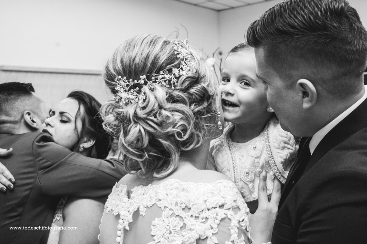 Cabelo de Noiva - Vestido de Noiva- Casamento mogi das cruzes - Casamento São Paulo - Decoração para Casamento - Salão para casamento - making of de casamento - dia da noiva - casamento churrascaria - são paulo - aliança de noivado