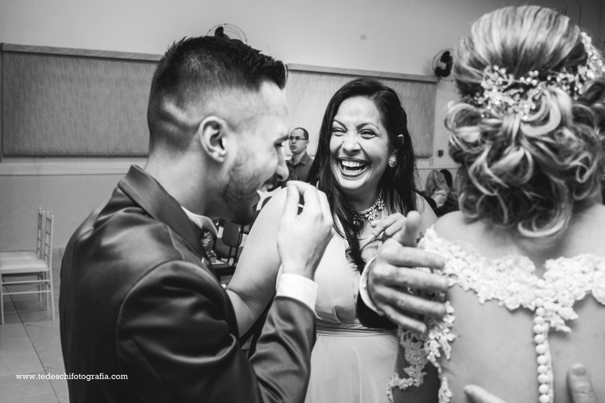 Cabelo de Noiva - Vestido de Noiva- Casamento mogi das cruzes - Casamento São Paulo - Decoração para Casamento - Salão para casamento - making of de casamento - dia da noiva - casamento churrascaria - são paulo - aliança de noivado