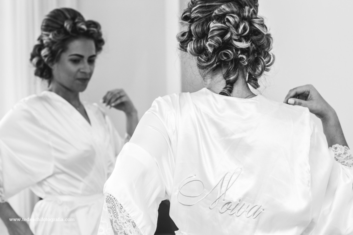 Cabelo de Noiva - Vestido de Noiva- Casamento mogi das cruzes - Casamento São Paulo - Decoração para Casamento - Salão para casamento - making of de casamento - dia da noiva - casamento churrascaria - são paulo - aliança de noivado
