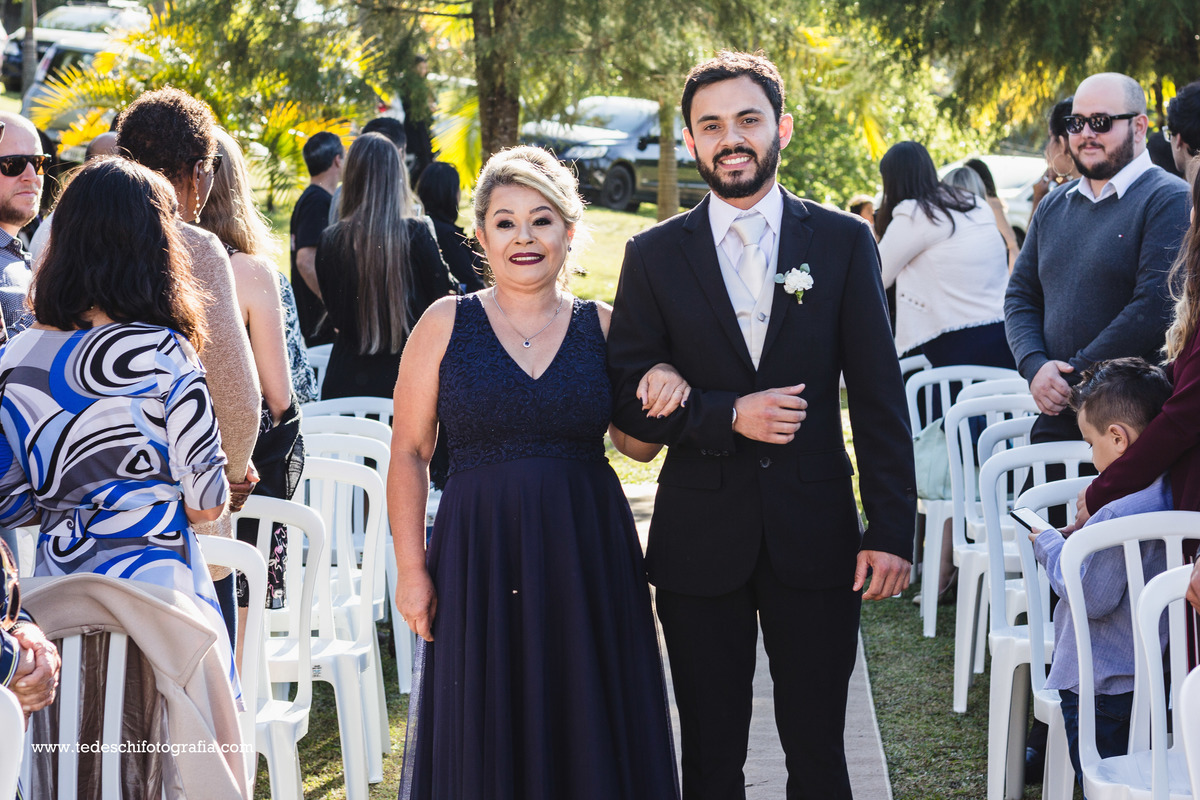 Casamento no campo, Casamento aberto, mogi das cruzes, decoração de casamento, vestido de noiva, casamento mogi das cruzes, buquê de casamento, decoração rústica, casamento rústico, casamento céu aberto, aliança de casamento, casamento cívil