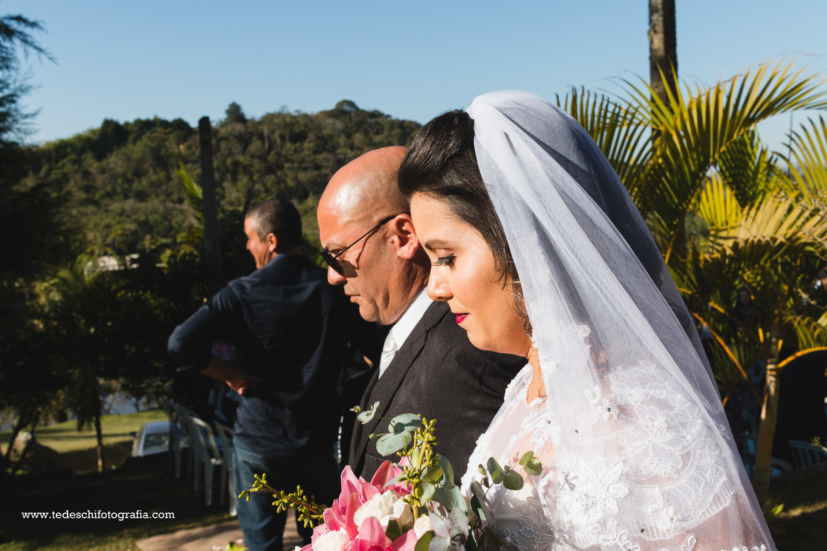 Casamento no campo, Casamento aberto, mogi das cruzes, decoração de casamento, vestido de noiva, casamento mogi das cruzes, buquê de casamento, decoração rústica, casamento rústico, casamento céu aberto, aliança de casamento, casamento cívil