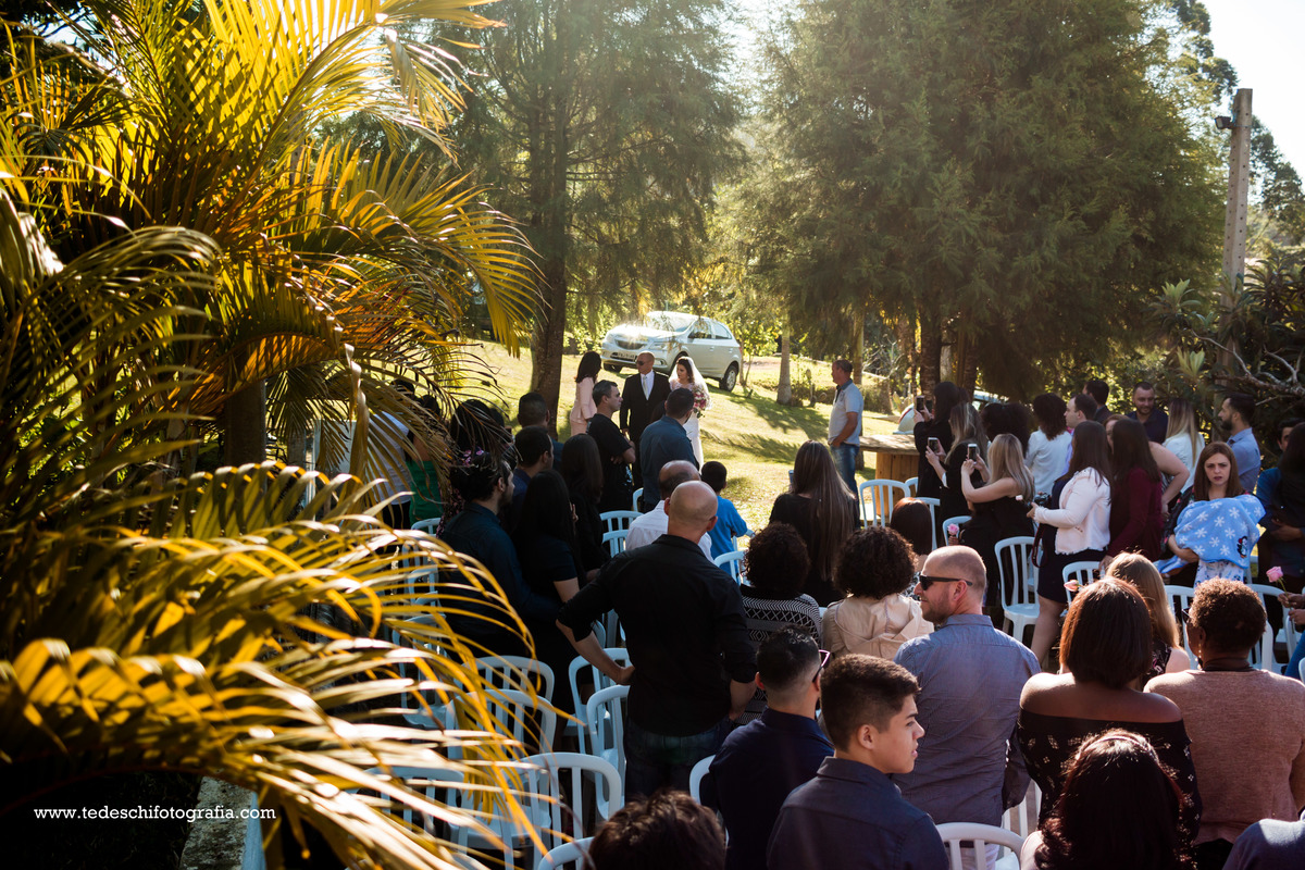 Casamento no campo, Casamento aberto, mogi das cruzes, decoração de casamento, vestido de noiva, casamento mogi das cruzes, buquê de casamento, decoração rústica, casamento rústico, casamento céu aberto, aliança de casamento, casamento cívil