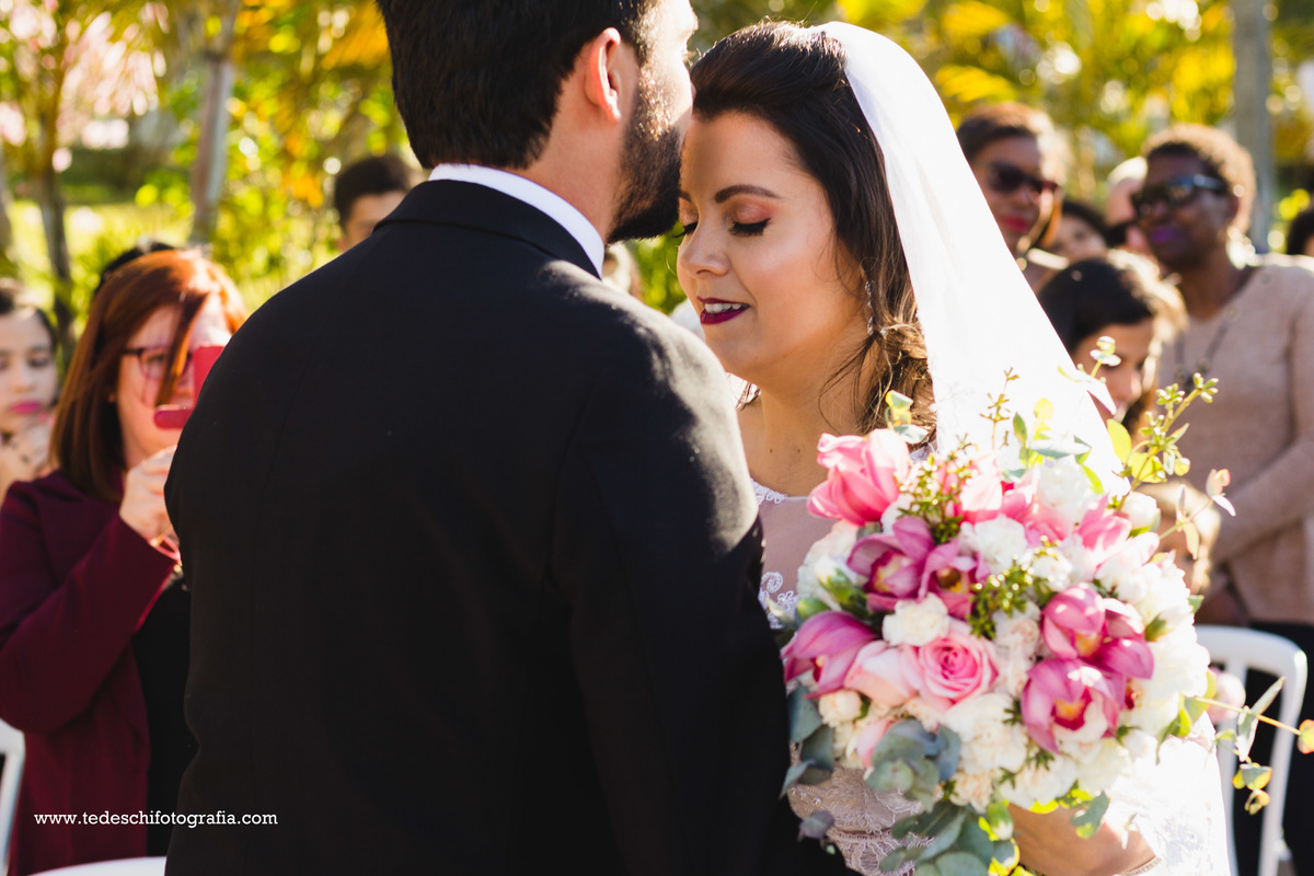 Casamento no campo, Casamento aberto, mogi das cruzes, decoração de casamento, vestido de noiva, casamento mogi das cruzes, buquê de casamento, decoração rústica, casamento rústico, casamento céu aberto, aliança de casamento, casamento cívil