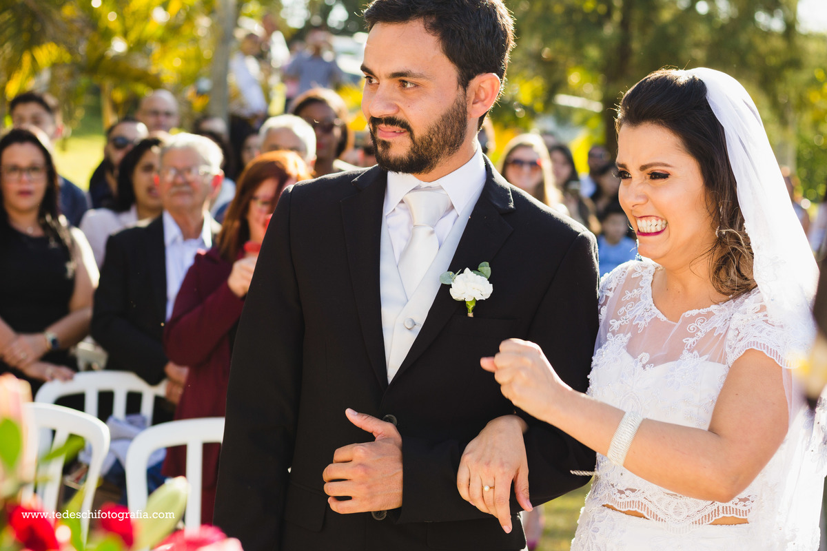 Casamento no campo, Casamento aberto, mogi das cruzes, decoração de casamento, vestido de noiva, casamento mogi das cruzes, buquê de casamento, decoração rústica, casamento rústico, casamento céu aberto, aliança de casamento, casamento cívil