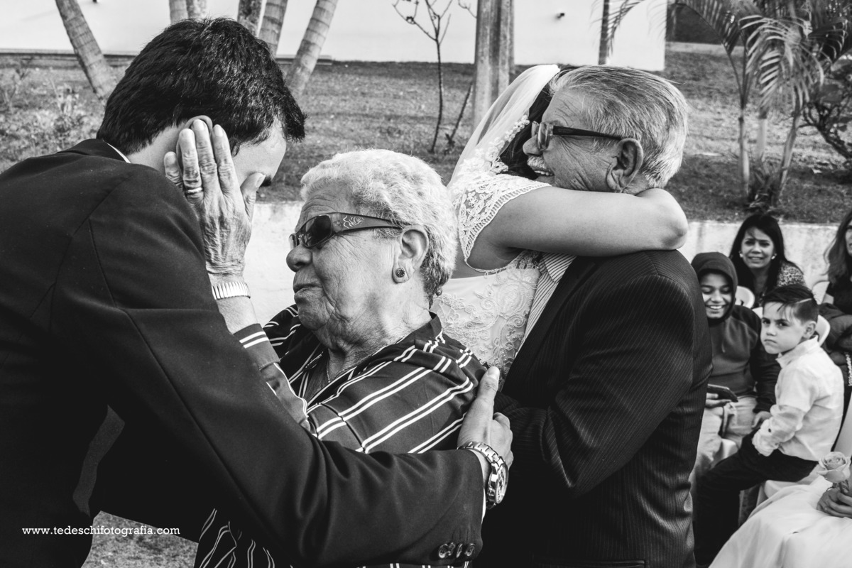 Casamento no campo, Casamento aberto, mogi das cruzes, decoração de casamento, vestido de noiva, casamento mogi das cruzes, buquê de casamento, decoração rústica, casamento rústico, casamento céu aberto, aliança de casamento, casamento cívil