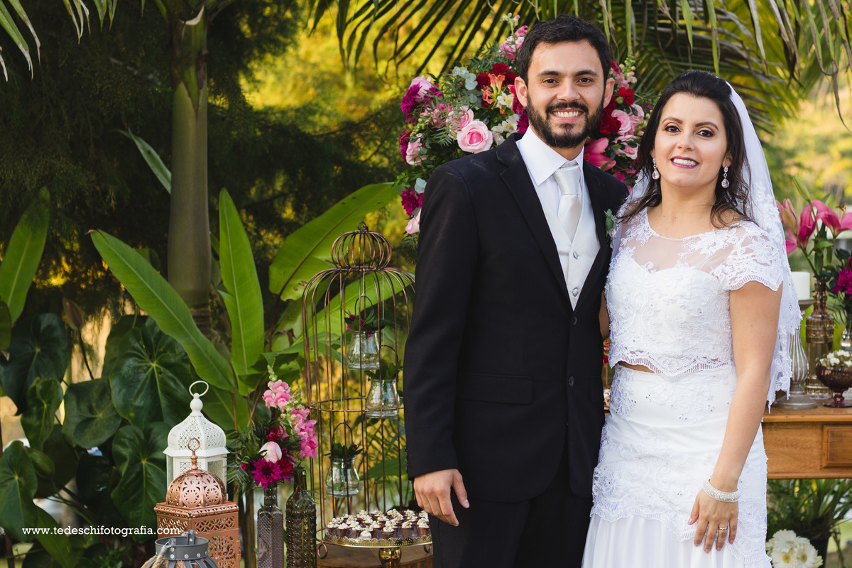 Casamento no campo, Casamento aberto, mogi das cruzes, decoração de casamento, vestido de noiva, casamento mogi das cruzes, buquê de casamento, decoração rústica, casamento rústico, casamento céu aberto, aliança de casamento, casamento cívil