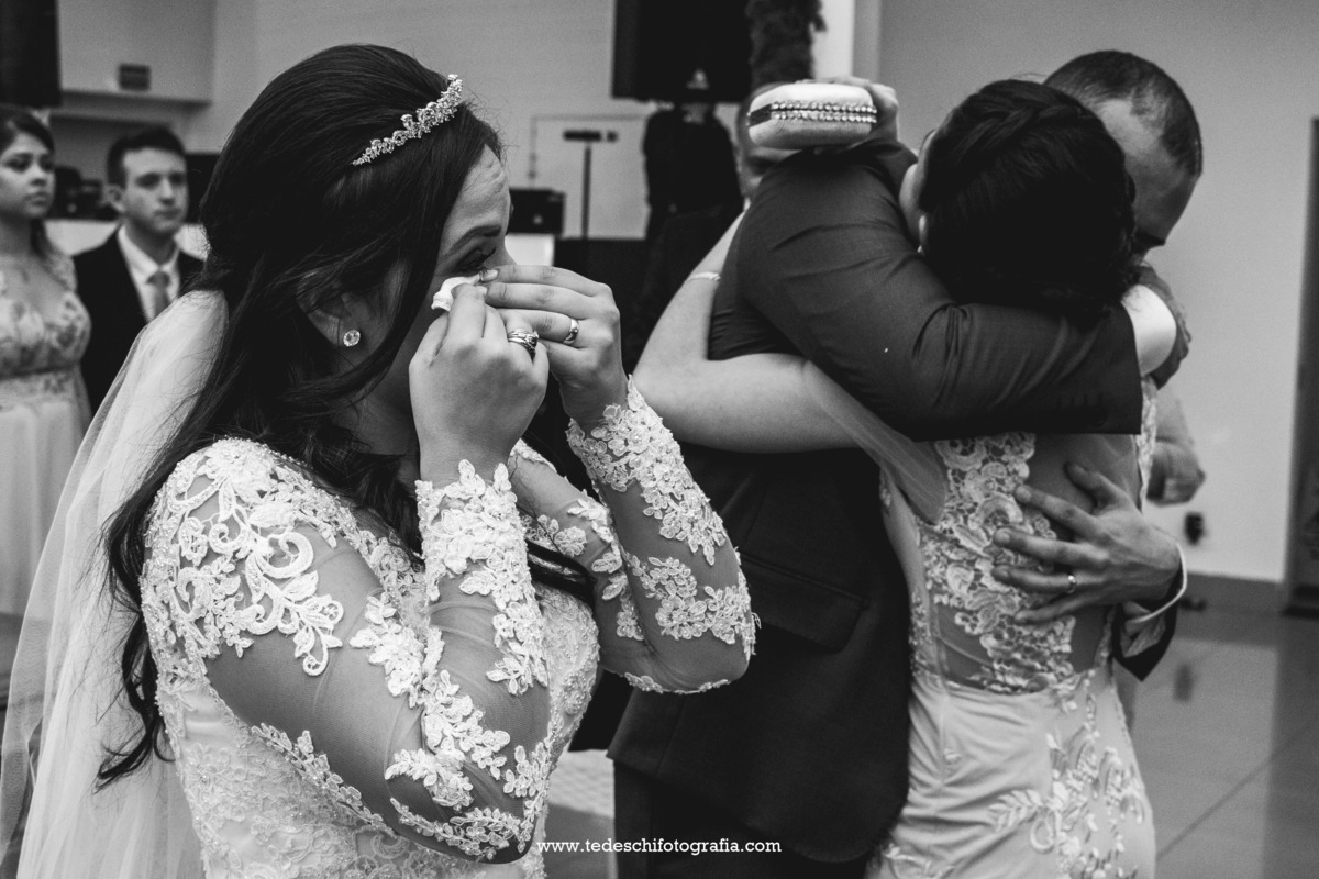 Casamento-Mansão Isadora Cortez - São Paulo - Decoração de casamento-vestido de casamento-sapato da noiva-making of da noiva - making of do noivo - sapato pra casamento - brinco pra casamento-maquiagem de casamento - buffet de casamento-noivas de são paul