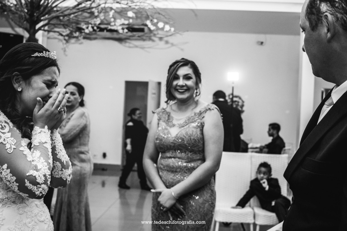 Casamento-Mansão Isadora Cortez - São Paulo - Decoração de casamento-vestido de casamento-sapato da noiva-making of da noiva - making of do noivo - sapato pra casamento - brinco pra casamento-maquiagem de casamento - buffet de casamento-noivas de são paul