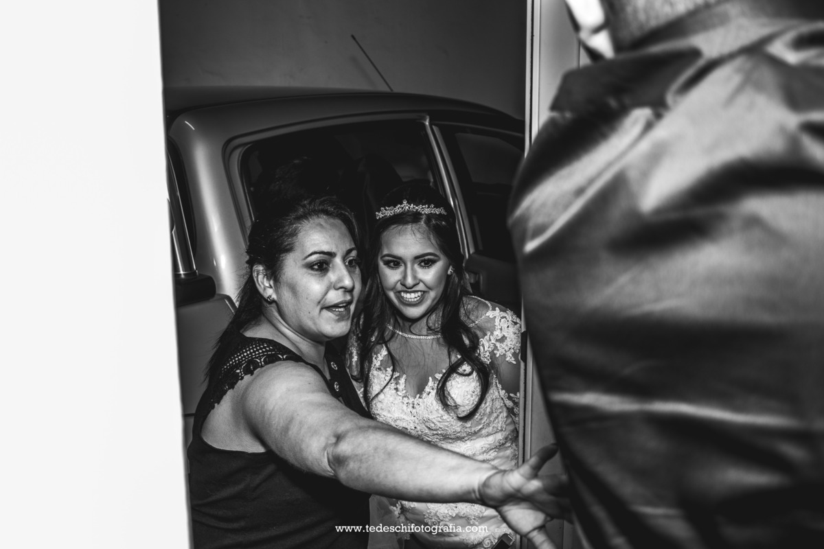 Casamento-Mansão Isadora Cortez - São Paulo - Decoração de casamento-vestido de casamento-sapato da noiva-making of da noiva - making of do noivo - sapato pra casamento - brinco pra casamento-maquiagem de casamento - buffet de casamento-noivas de são paul