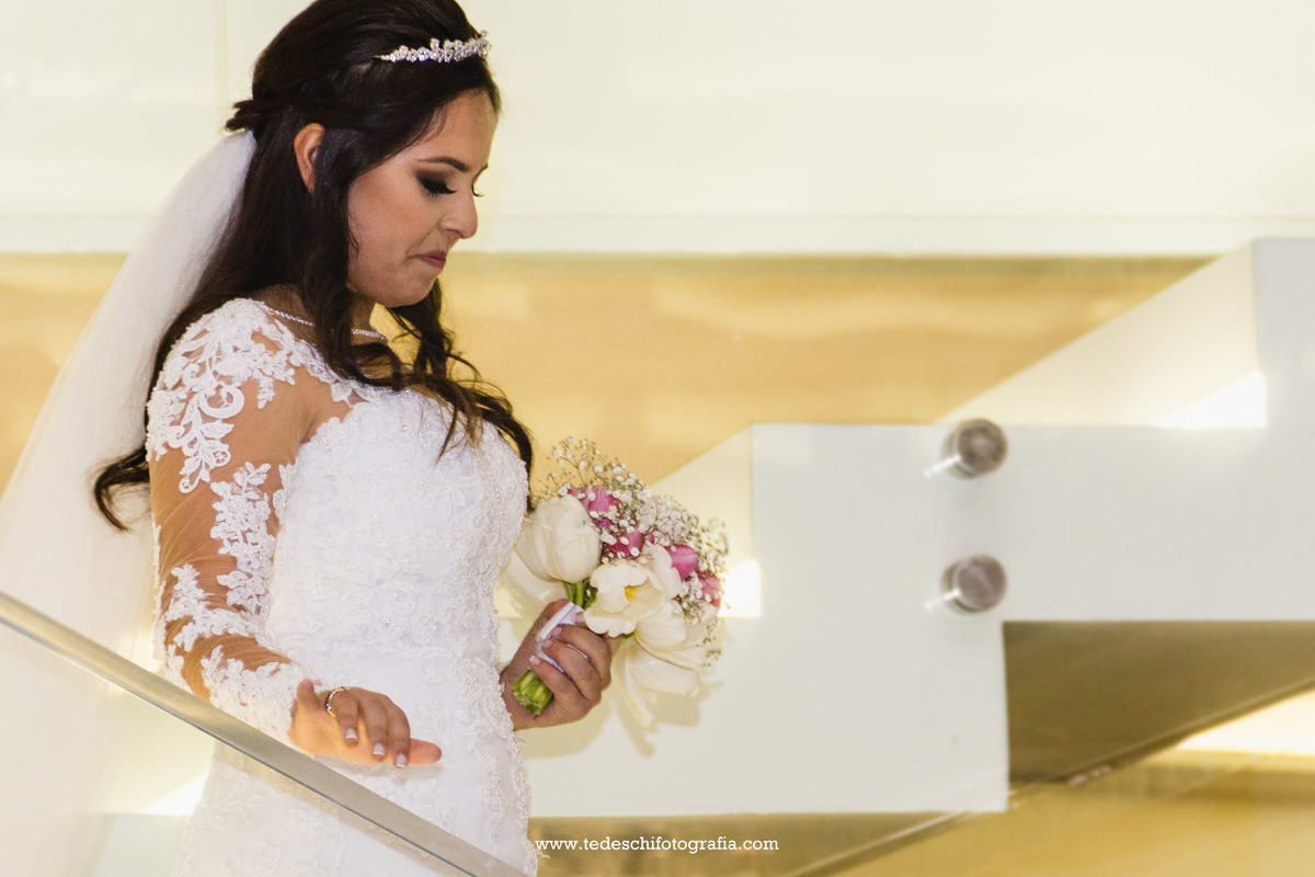Casamento-Mansão Isadora Cortez - São Paulo - Decoração de casamento-vestido de casamento-sapato da noiva-making of da noiva - making of do noivo - sapato pra casamento - brinco pra casamento-maquiagem de casamento - buffet de casamento-noivas de são paul