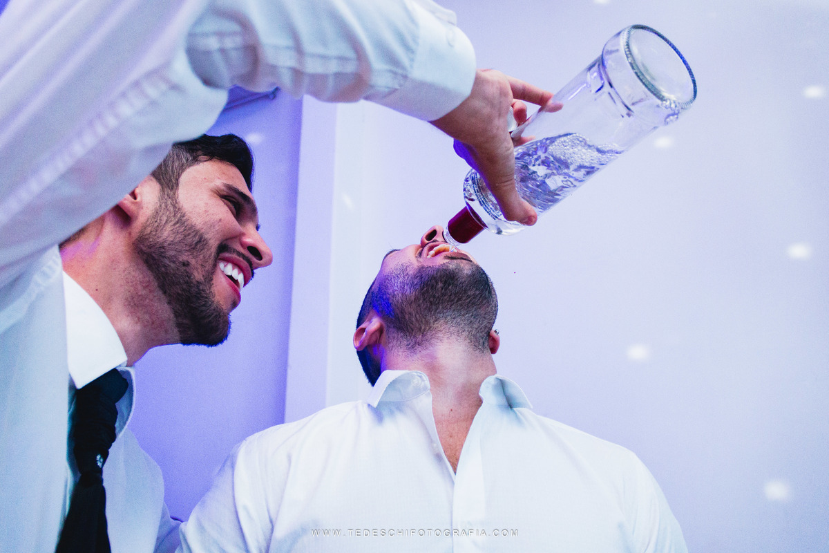 Casamento, Guararema, Fv Decoração e Assessoria, Dj Renam Mathias, Buffet Brion, Sitio Pintado, decoração de casamento, vestido de noiva, flores, maquiagem noiva, regis click mais, cabine de foto, mogi das cruzes, carro de noiva, aliança, noivo, terno