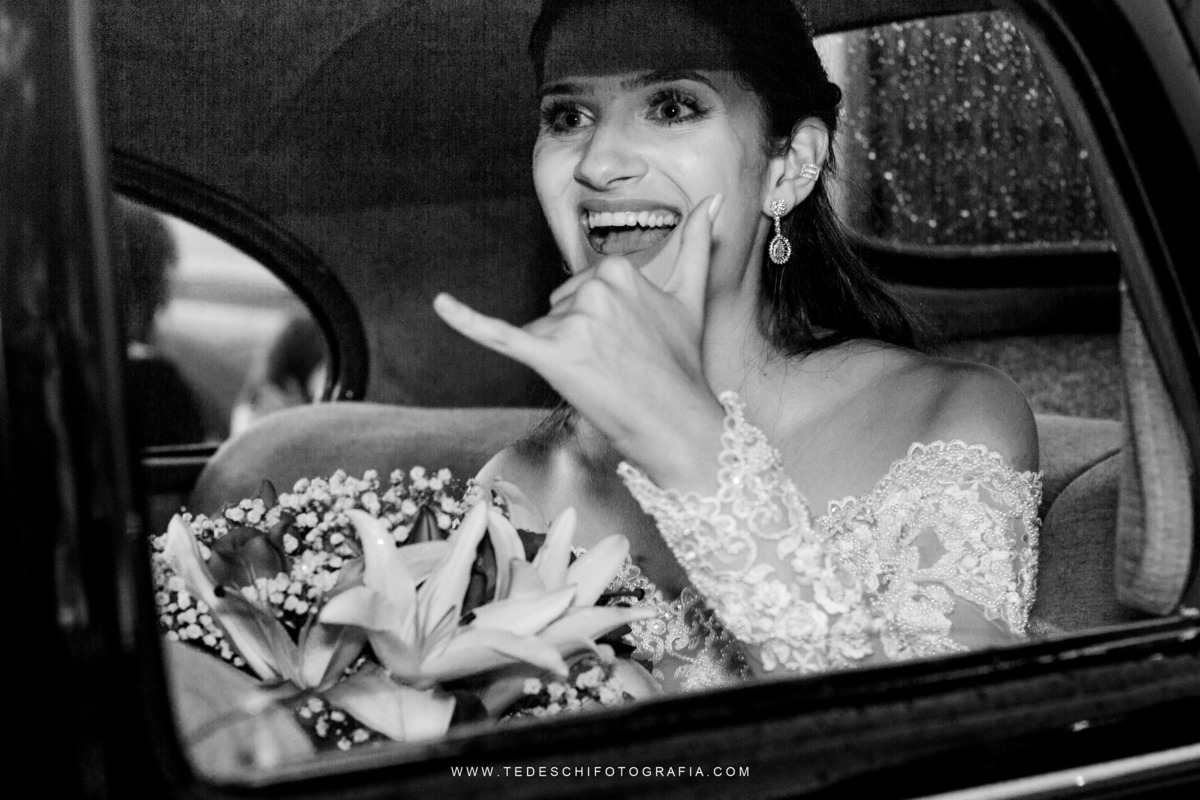 Casamento, Guararema, Fv Decoração e Assessoria, Dj Renam Mathias, Buffet Brion, Sitio Pintado, decoração de casamento, vestido de noiva, flores, maquiagem noiva, regis click mais, cabine de foto, mogi das cruzes, carro de noiva, aliança, noivo, terno