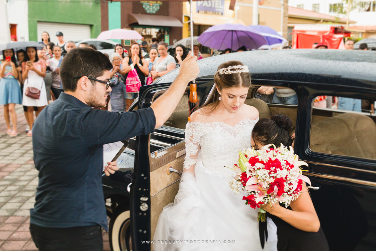 Casamento, Guararema, Fv Decoração e Assessoria, Dj Renam Mathias, Buffet Brion, Sitio Pintado, decoração de casamento, vestido de noiva, flores, maquiagem noiva, regis click mais, cabine de foto, mogi das cruzes, carro de noiva, aliança, noivo, terno