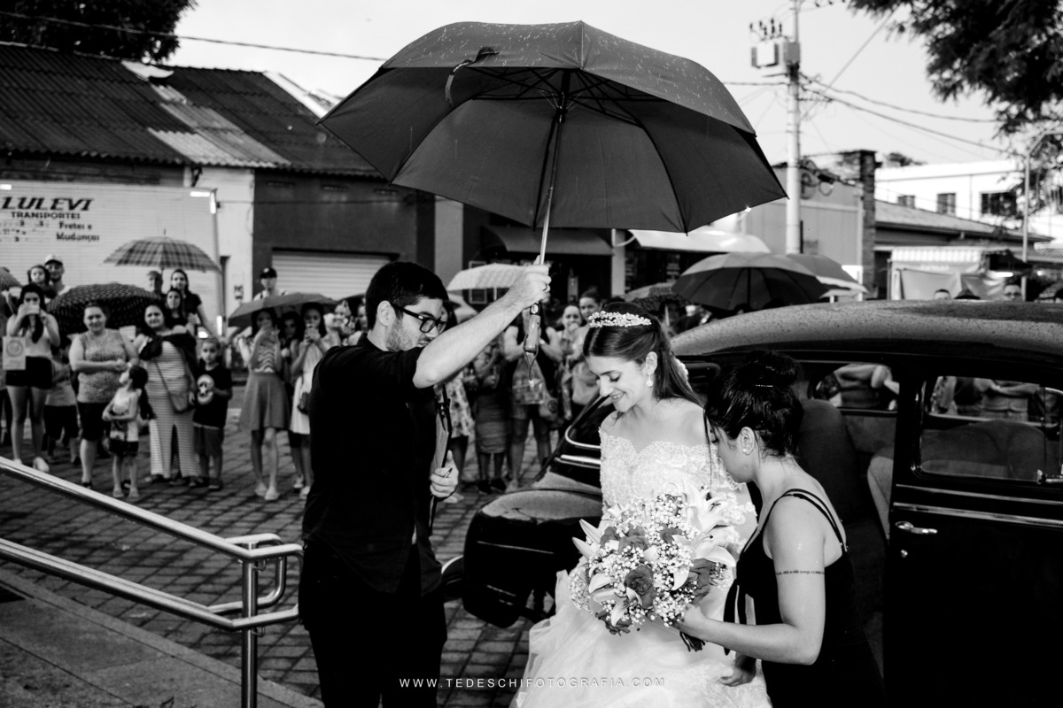 Casamento, Guararema, Fv Decoração e Assessoria, Dj Renam Mathias, Buffet Brion, Sitio Pintado, decoração de casamento, vestido de noiva, flores, maquiagem noiva, regis click mais, cabine de foto, mogi das cruzes, carro de noiva, aliança, noivo, terno