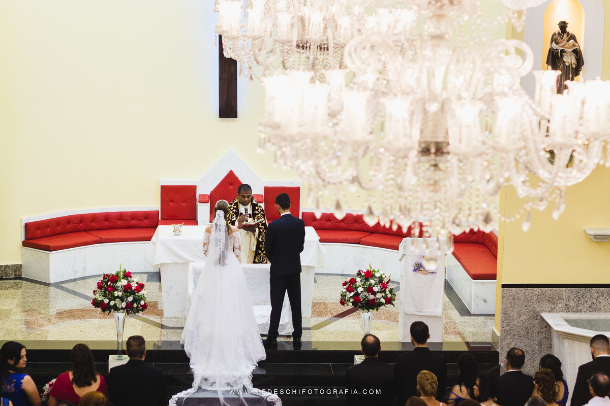 Casamento, Guararema, Fv Decoração e Assessoria, Dj Renam Mathias, Buffet Brion, Sitio Pintado, decoração de casamento, vestido de noiva, flores, maquiagem noiva, regis click mais, cabine de foto, mogi das cruzes, carro de noiva, aliança, noivo, terno